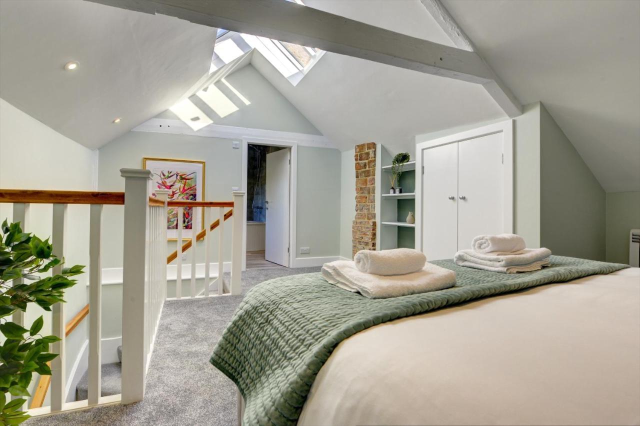 The Nook - A Modern 2 Bedroom Loft With Parking Ρίπον Εξωτερικό φωτογραφία