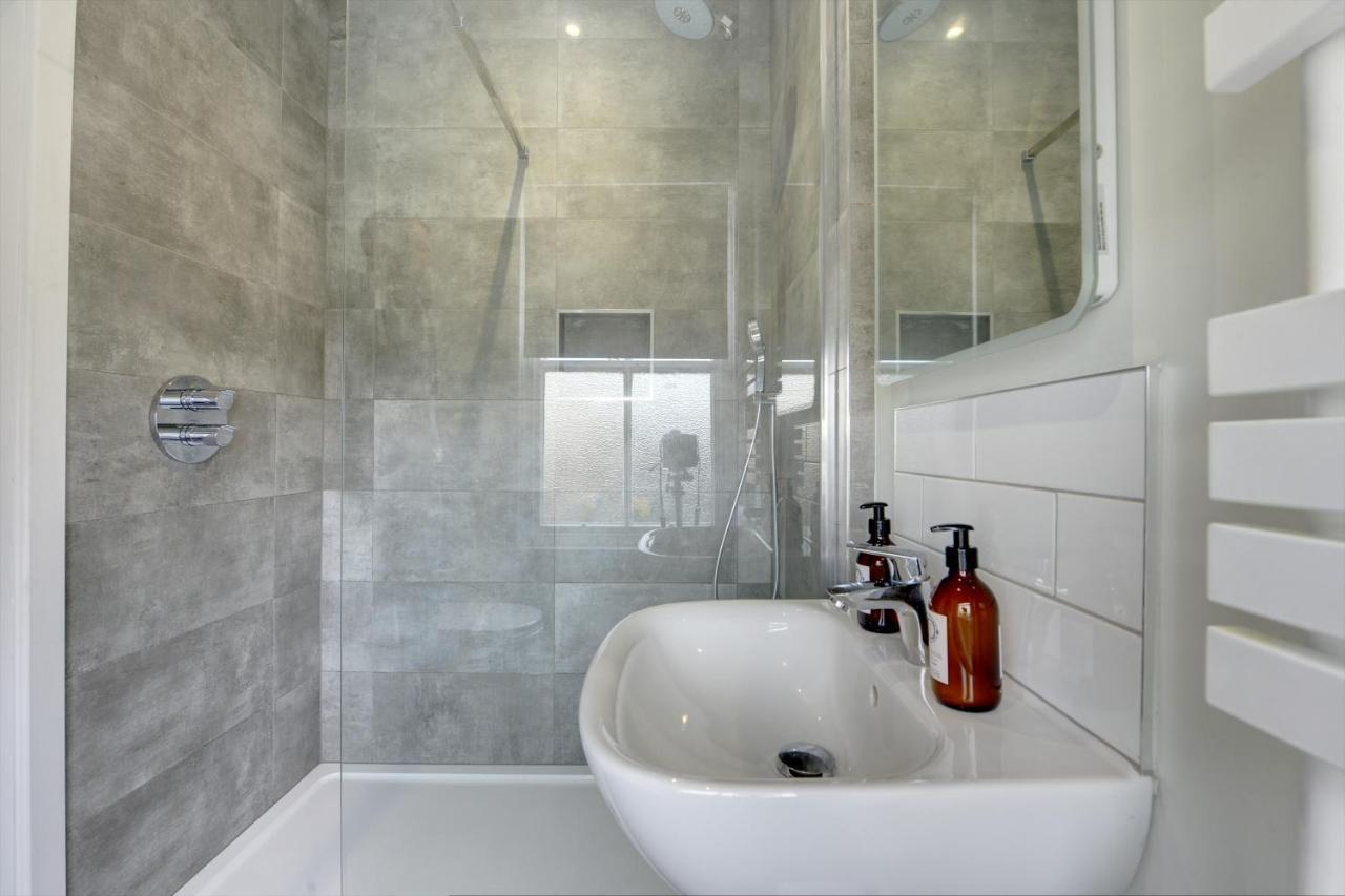 The Nook - A Modern 2 Bedroom Loft With Parking Ρίπον Εξωτερικό φωτογραφία