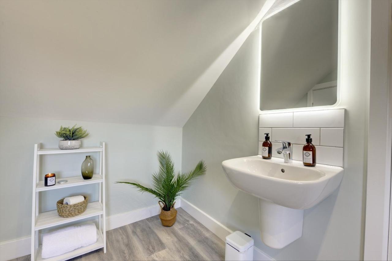 The Nook - A Modern 2 Bedroom Loft With Parking Ρίπον Εξωτερικό φωτογραφία